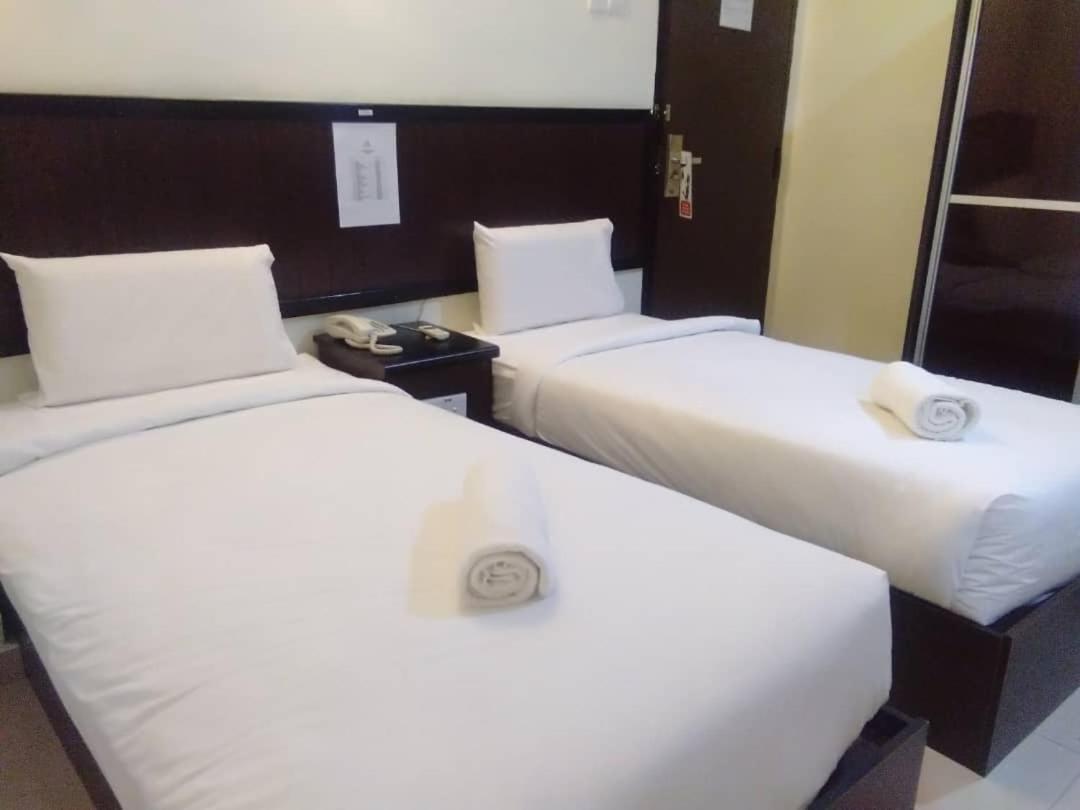 Hotel Mewah Impiana Kota Bharu Zewnętrze zdjęcie